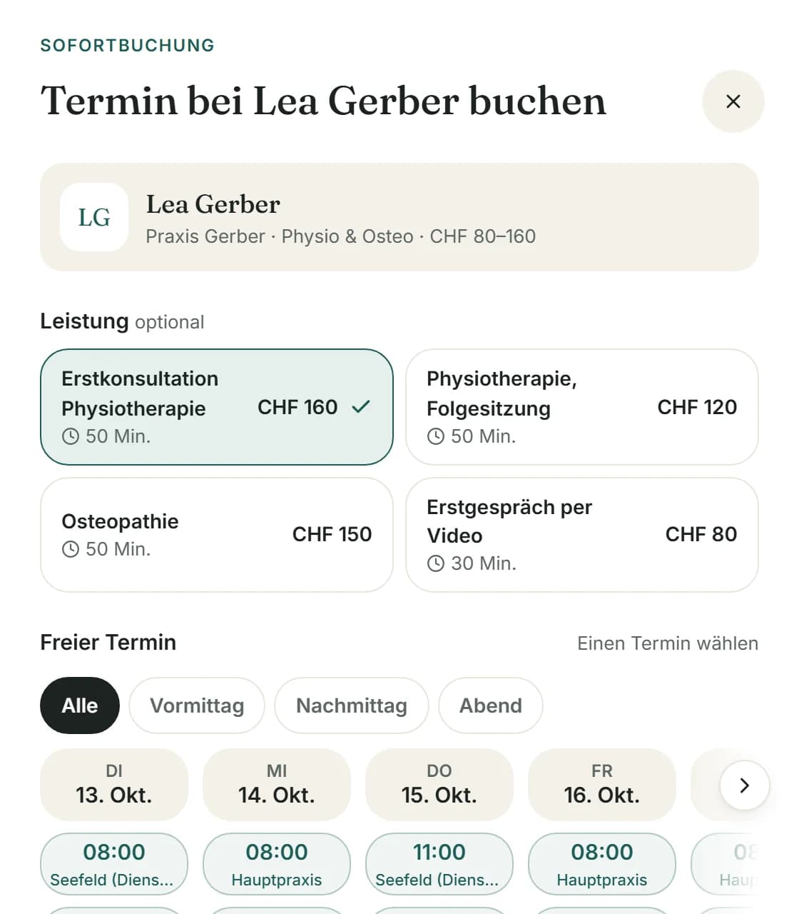 Buchungsfenster für Patient:innen: Leistung wählen und einen freien Termin buchen